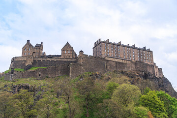 Fototapeta na wymiar Edinburgh Castle: A Majestic Fortress on the Hill