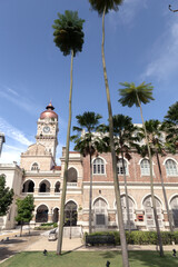 Fototapeta na wymiar Gardens around the Bangunan Sultan Abdul Samad building