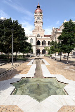 Marble fountain behind the Bangunan Sultan Abdul Samad building
