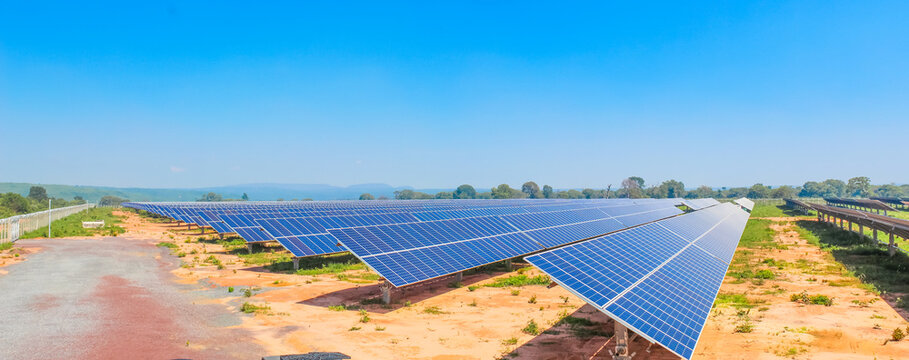 Solar Power Plant - SDG 7 ESG renewable resource carbon footprint CO2 emission reduction