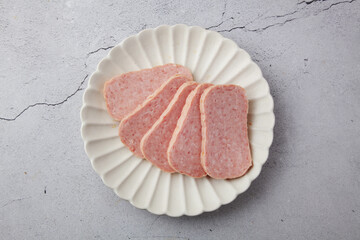 ランチョンミート