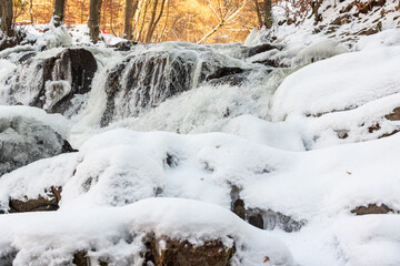 Selkewasserfall bei Alexisbad im Selketal Harz im Winter mit Eis und Schnee