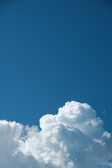 The blue sky and cloud © Hashbu Production