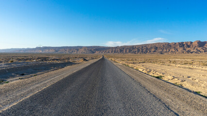 Fototapeta na wymiar Road in the desert