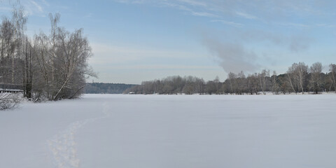 Obraz na płótnie Canvas Winter fishing on the lake, beautiful panorama.