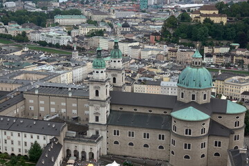 Obraz premium Salzburg mit Dom