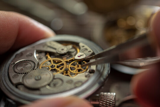 Mechanical watch repair, watchmaker's workshop