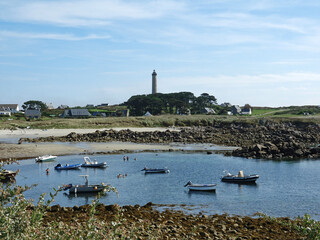 plage de galets et de sable sur l'île de Batz