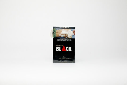 American Idol Winner Sparks Smoking Debate - Cape Cod Times