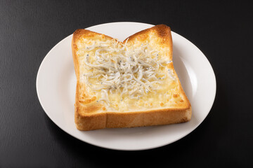 釜揚げしらすチーズパン