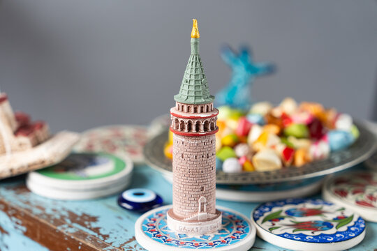 Ramadan Decorations Made at Home in Ramadan Month Photo, &Uuml;sk&uuml;dar Istanbul, T&uuml;rkiye (Turkey)