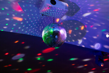 discoteca, alumbrado, bailes, fiesta, esfera, brillante, estrella, noche, azul, circunferencia, bola de espejos, color, vacaciones, brillar, club, baile, celebraciones