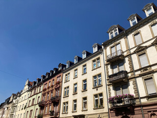 Fototapeta na wymiar Altbaufassaden in Heidelberg