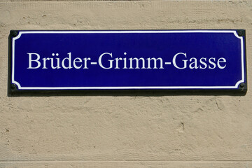 Emailleschild Brüder-Grimm-Gasse
