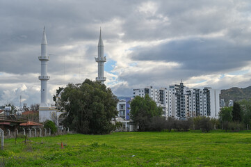 Obraz premium mosque in a small town in Cyprus 1