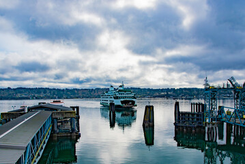 Fototapeta premium Ferry Docking 