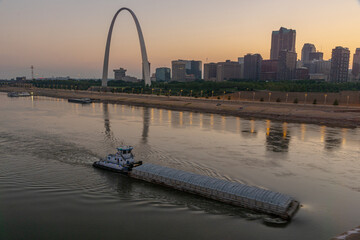 St. Louis Riverfront
 - obrazy, fototapety, plakaty