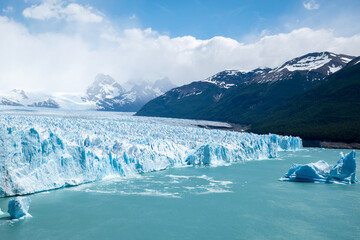 Postal del Glaciar Perito Moreno, en la Patagonia Argentina - obrazy, fototapety, plakaty