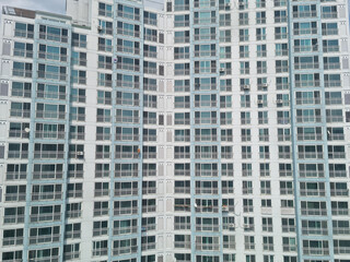 Obraz premium Close-up of an apartment full of windows.