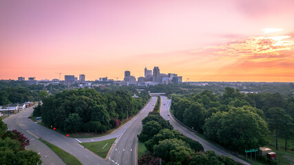 Downtown Raleigh, North Carolina at sunrise. - obrazy, fototapety, plakaty