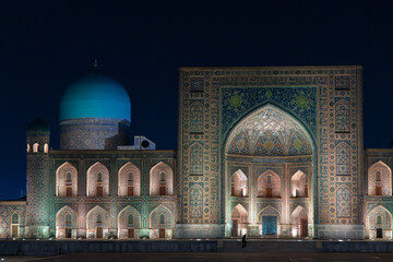 Fototapeta na wymiar Registan square, Samarkand, Uzbekistan