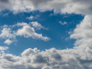Fototapeta na wymiar 青空と雪雲の風景
