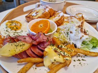 This is a plate of brunch eaten at a cafe.