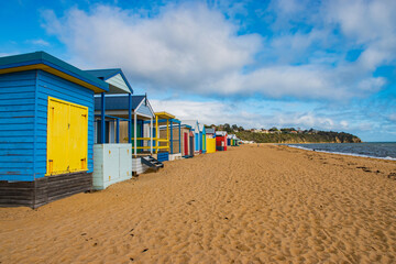 Obraz na płótnie Canvas colorful huts at the beach