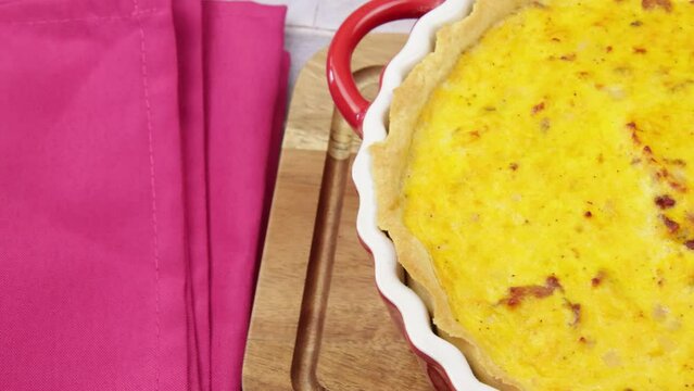 quiche &agrave; la citrouille et aux lardons