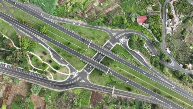 autopista desde punto de vista aereo