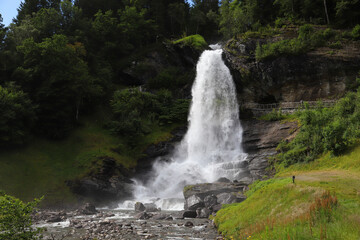 Obraz premium Steinsdalsfossen Waterfall - Norheimsund - Norway
