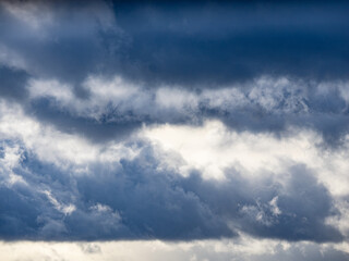 Obraz premium Grauer Wolkenhimmel