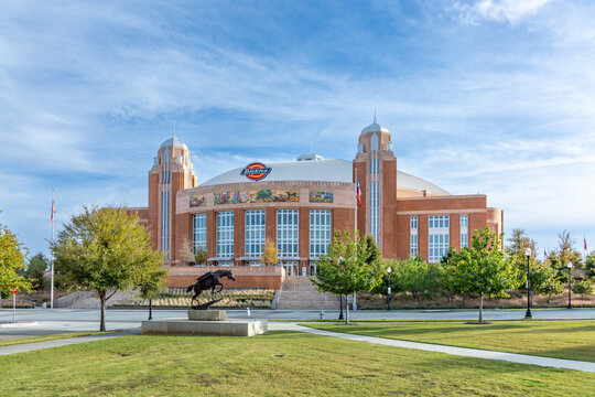 The Citizens Of Fort Worth Voted In November 2014 for Multipurpose A New Multipurpose Arena For The Community, the Dickies Arena