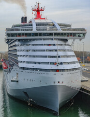 Cruiseship cruise ship liner Scarlet Lady in port - Kreuzfahrtschiff Valiant Lady im Hafen