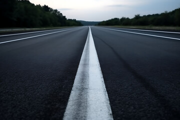 Naklejka premium Grounded view of straight road