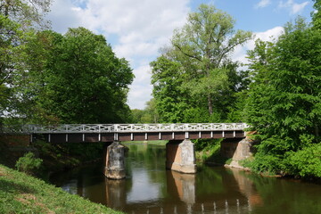Brücke über die Neiße im Fürst Pückler Park Bad Muskau