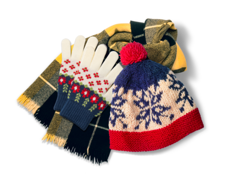 マフラー、ニットの帽子、手袋。冬の防寒アイテム