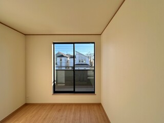 掃き出し窓　陽当たり　洋室