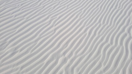 Obraz premium Close of Untouched Rippled White Sand Beach in Queensland Australia