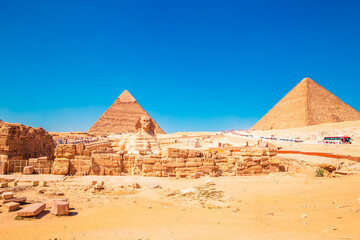 Pyramid of Cheops, Pyramid of Khafre and Great Sphinx. Great Egyptian pyramids.