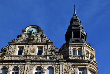 Fototapeta na wymiar Altbaugiebel im Zentrum von Freiburg