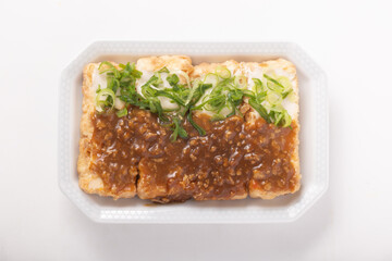 揚げ出し豆腐の肉味噌あんかけ