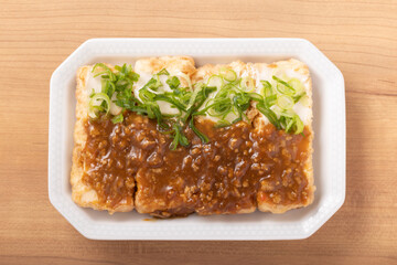 揚げ出し豆腐の肉味噌あんかけ