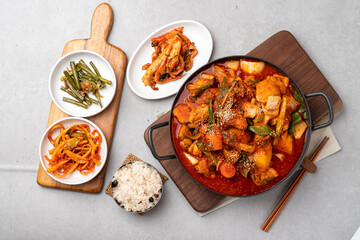 Stir-fried tripe, pork tripe, dakdoritang, dakdoritang, dakdoritang, stir-fried spicy pork, doenjang stew, kimchi stew, Korean food, traditional food, side dishes