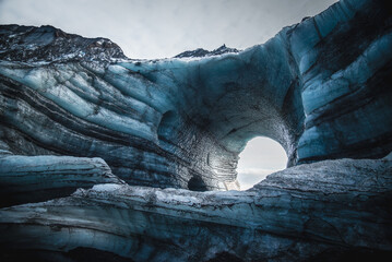Katla-Eishöhle im Gletscher auf Island