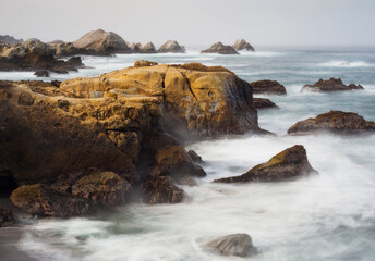 Felsküste bei Point Lobos State Natural Reserve, Carmel by the Sea, Kalifornien, USA