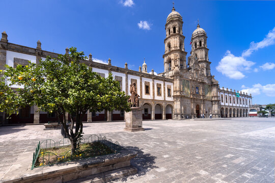 Mexico, Basilica church of Our Lady of Zapopan in historic city center.