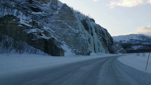 Fahrt auf der Bundesstrasse E6 von Alta nach Olderdalen; Norwegen