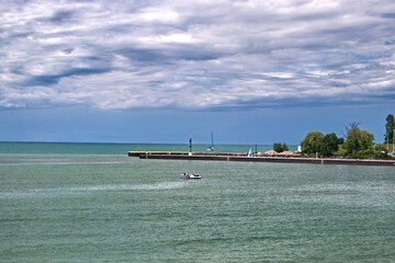 Obraz premium Beautiful summer day, ideal for recreational boating - scenes from Bayfield, Huron County, ON, Canada