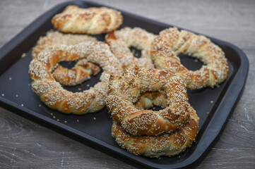 homemade Turkish bagels - simit with sesame seeds 7